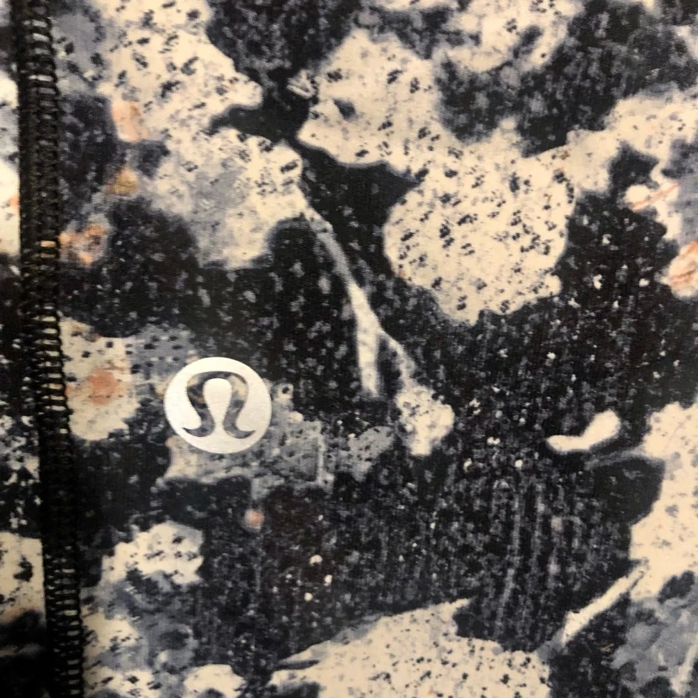 Lululemon Spring Bloom Spring Up Crop Leggings Size 10 - Picture 5 of 7